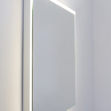 Seitenansicht Spiegelelement der Möbelkollektion SB.2 von Schweizerbad