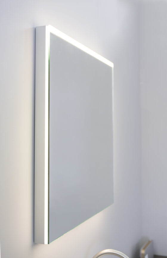 Seitenansicht Spiegelelement der Möbelkollektion SB.2 von Schweizerbad